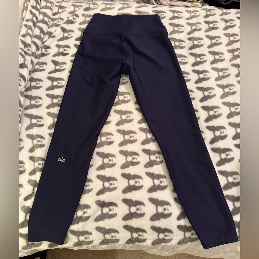 Alo 7/8 high waist air lift legging.